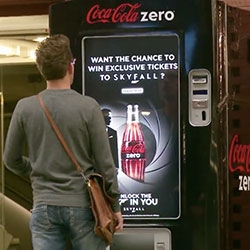 Amazing Coke Zero "Unlock the 007 in you" putting you in James Bond's shoes as people race across a Antwerp Central train station in 70 seconds... as actors and more try to jump in your way!