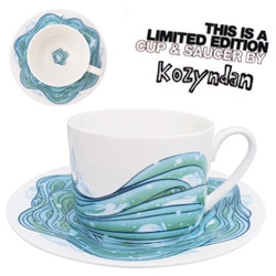 Click4Art does their second set of Cups & Saucers, this time tea/coffee cups! And the Kozyndan Sea Hares design is AMAZING! Also take a peek at Ron English "Abraham Obama" and Jon Burgerman "In the Park"