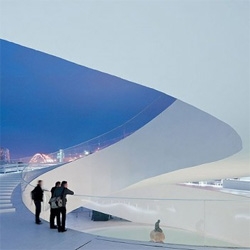 Expo Shanghai 2010 has opened its doors. The Denmark Pavilion designed by BIG featured a giant circular loop so you can ride a bike just like if you were in Copenhagen. Photos by Iwan Baan.