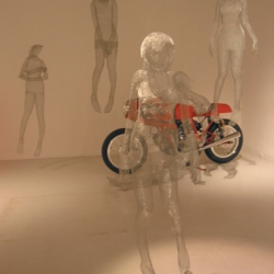 Kenji Itori makes these fascinating humanoid figures by casting living people in iron mesh.
