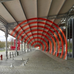 Streetart meets Optical Illusions: Felice Varini unveils a Series of new anamorphic Pieces in Paris.