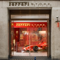 Ferrari + London = Hot Destination!
Check out the awesome store!