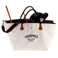 Hermès Opens Pop Up Store in East Hampton. 