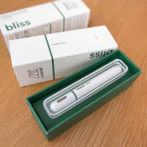 Unboxing the hmbldt bliss dose pen. A new generation of cannabis products with beautiful, innovative product design as well as lovely packaging details, a unique experience and a science/quality focused approach.