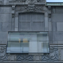 This concrete panels facade for an extension by Édouard François of the Hôtel Fouquet’s Barrière in Paris, is based on a cast of an original Haussmann facade design.