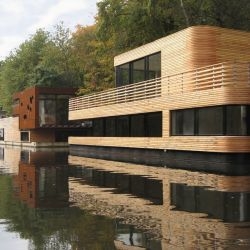 Rost Niderehe Architects have designed a houseboat on the Eilbekkanal in Hamburg, Germany.