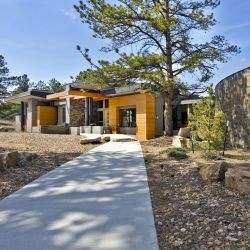Entasis Group, a Colorado-based design/build firm, have completed the Kerr Gulch Highlands house, located in Evergreen, Colorado.