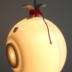 Porcelain Lamps by Laura Pregger. Made out of Secon Hand Porcelain. Wicked