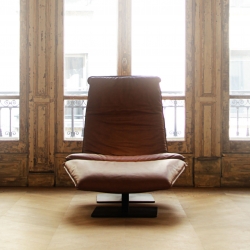 Imagine sinking back and reading a good book, reclining and relaxing, enjoying a wonderful nap.
Le Sac by Studio Segers.