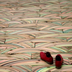 Danish artist Pernille Snedker Hansen uses marbling technique to color wooden floors, leaving it with a totally different look. Marbelous wood!