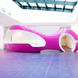 The nhow Berlin is Europe's first music hotel. Karim Rashid's visionary style strikes the perfect chord with the building’s exterior, designed by star architect Sergei Tchoban.
