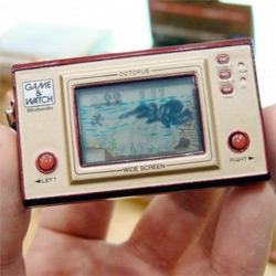 Game And Watch! Reborn as keychains! But unfortunately unplayable... just a little video plays on them