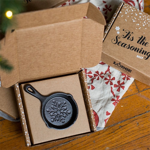 Lodge 2017 Holiday Mini Skillet (perhaps the first of a new annual tradition?) 3.5" diameter, and perfect for an egg or brownie or hung on the tree.