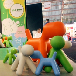 Magis' Me Too Collection launched a new sky blue Puppy (designed by design god, Eero Aarnio) at CA Boom today!