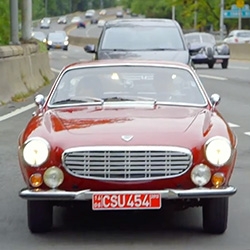 The latest Comedians in Cars Getting Coffee episode with Tina Fey is particularly fun ~ from a stunning '67 Volvo 1800S and it's awesome seatbelts, cronuts, wheat puff shakes, "product placement" and more...