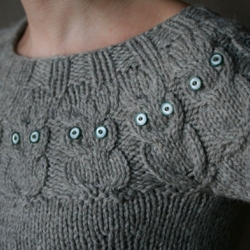 Lovely owl sweart pattern. [the buttons make SUCH a difference].