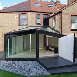 Studio Octopi has created a beautiful modern addition to an old Victorian London home. 