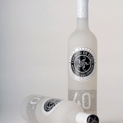 Beautiful packaging for the traditional drink of Chile and Peru, Pisco. Designed by Edward Pearson