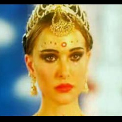 Natalie Portman featured in an Indian Music Video.
Devendra Banhart’s "Carmensita"