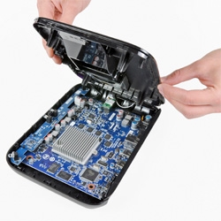 iFixIt tears down the Logitech Revue GoogleTV so we can see exactly what's in there...