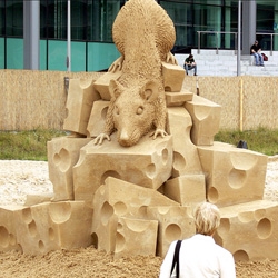 Sand sculptures by talented artist Gianni Schimarini. Sandsibility.