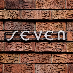 A typographic tour of the custom Art Deco signage in Sydney's beautiful Potts Point neighbourhood. 
