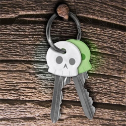 Fred's glow in the dark skeleton key caps... i need the white one.