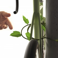 Ivy bike lock from Sono Mocci is one of the finalsits of the Seoul Cycle Design Competition.