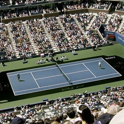 PSP transformed into a  tennis court. Or vice versa.