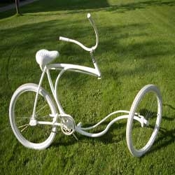 An unusual bike design, “Forkless – Cruiser” by Olli Erkkila. He built it for his graduation project at the Institute of Design in Lahti, Finland.