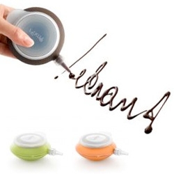 Lékué´s Decopen ~ to add that extra touch to any dish whether you fill it with sweet or savory sauces!