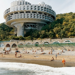 Mind bending architecture located in Russia.....yay communism :D