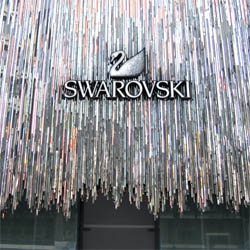 Tokujin Yoshioka: has designed the first Swarovski flagship store in Ginza, Tokyo. The amazing facade is covered with stainless-steel mirror reliefs.