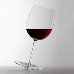 the new Swing wine glass from Gumdesign ~ don't worry it won't tip over, but it sure does look fun to swirl around 