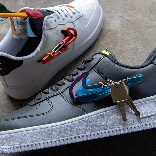 Carabiner Swoosh on the new NIKE Air Force 1 - closer look at highsnob