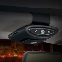 MOTOROKR™ T505 Bluetooth® In-Car Speakerphone with Digital FM Transmitter
