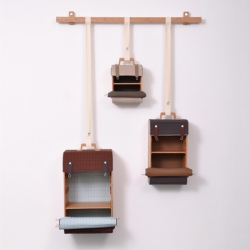 Tassenkast from Lotty Lindemann is a handbag and a cupboard in the interior. 