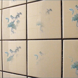 'Disappearing-Pattern' bathroom tiles are decorated with patterns in thermo-chromic acid ink that react to heat, fading away reflects the spray and the intensity of hot water. Longer the shower, the smaller the decorations on the wall!