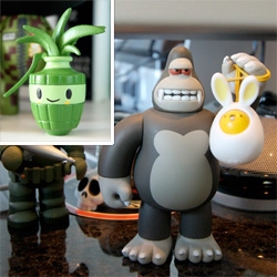 Massive Toy Unboxing! Check out a first look at the new James Jarvis Amos KING KEN minis (even the secret colorway!) ~ and the new Toki Doki Captain Coco (and pinapple grenade sidekick) 