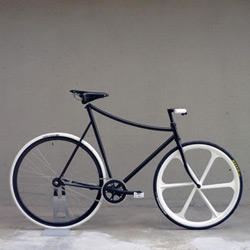 Singapore's Vanguard bikes make some mean custom bikes, no one the same as another. 