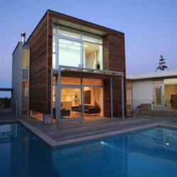 New Zealand beach house by herriot + melhuish architecture ltd