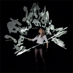 Moritz Waldemeyer created the laser effects for pop star Ellie Goulding‘s music video Lights.