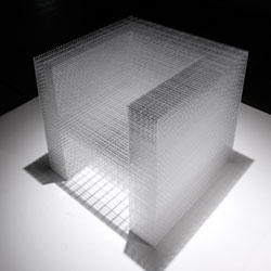 2450 white / clear by Junpei Tamaki. A chair created from 2450 5mm pieces of acrylic.