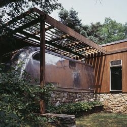 The Marcel Breuer-designed Wolfson Trailer House. Located in Dutchess County, NY, this iconic house  has a fabulous artist's studio by Tip Dorsel.