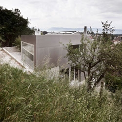 Single family home in Zurich Oberland by Andreas Fuhrimann Gabrielle Hächler architects.